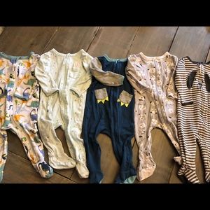 Lot of 5 sleep and plays